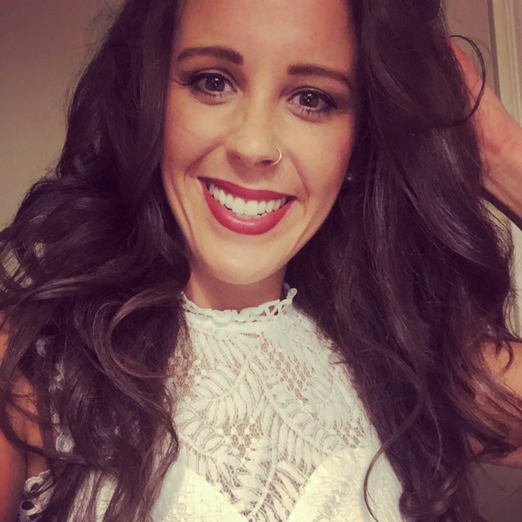 Meet your Posher, Kayla - Picture 1 of 1